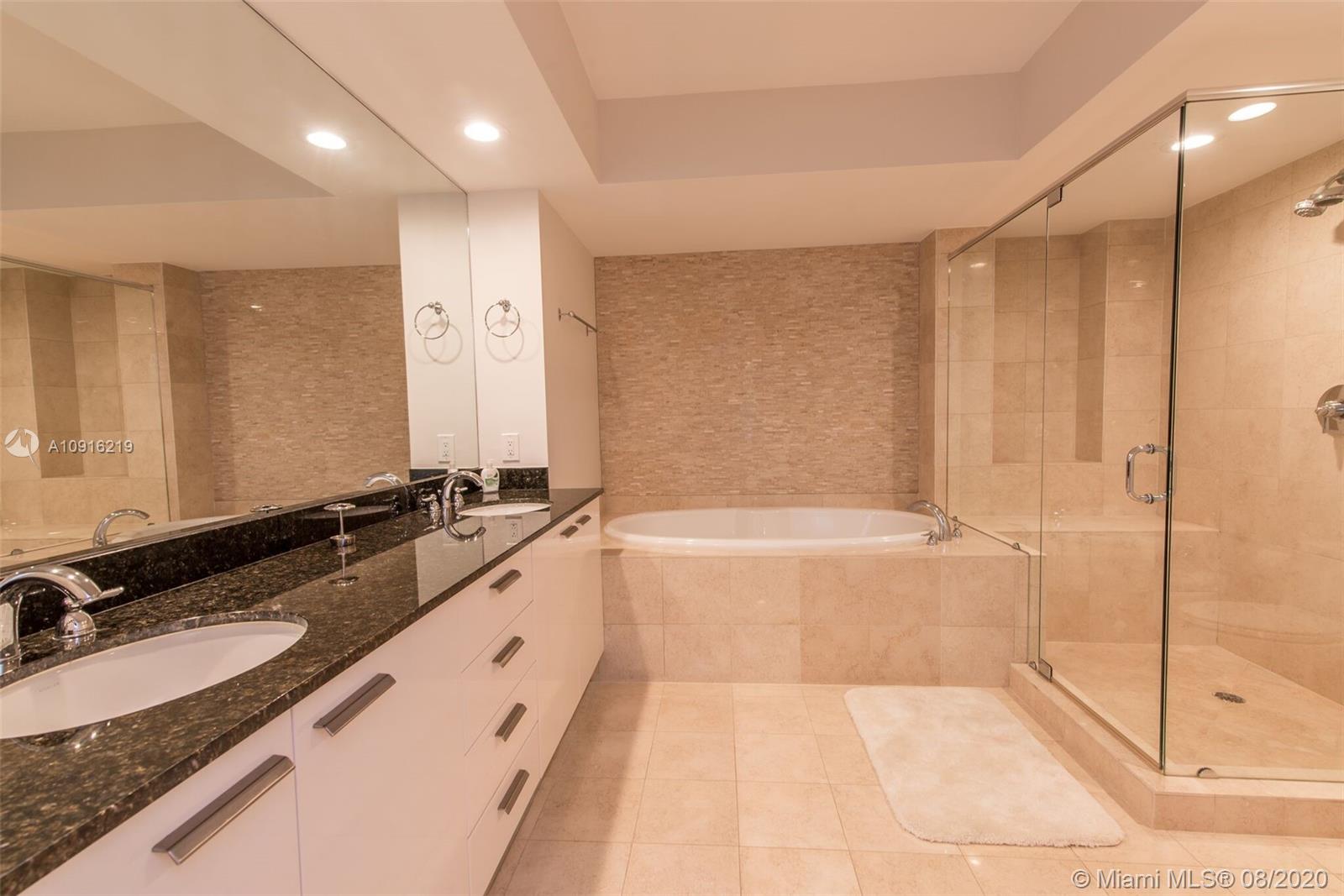 Ver detalles 2202 3 / 3 1841 sq. ft. $ 2020-08-24 0 foto