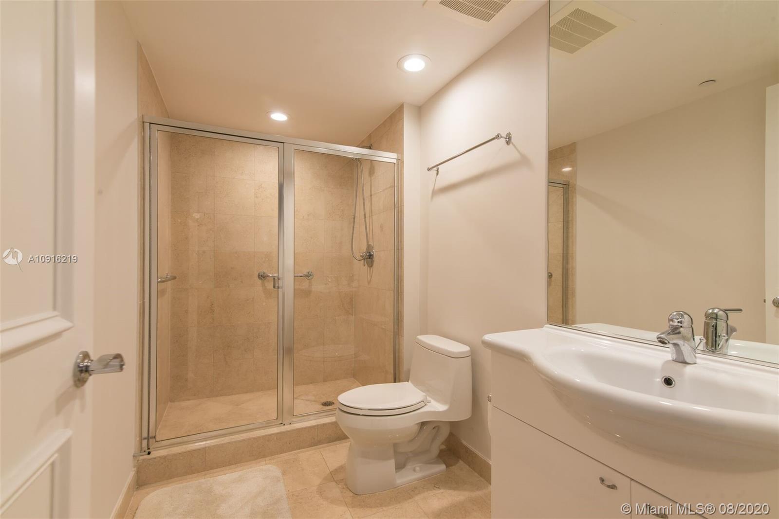 Ver detalles 2202 3 / 3 1841 sq. ft. $ 2020-08-24 0 foto