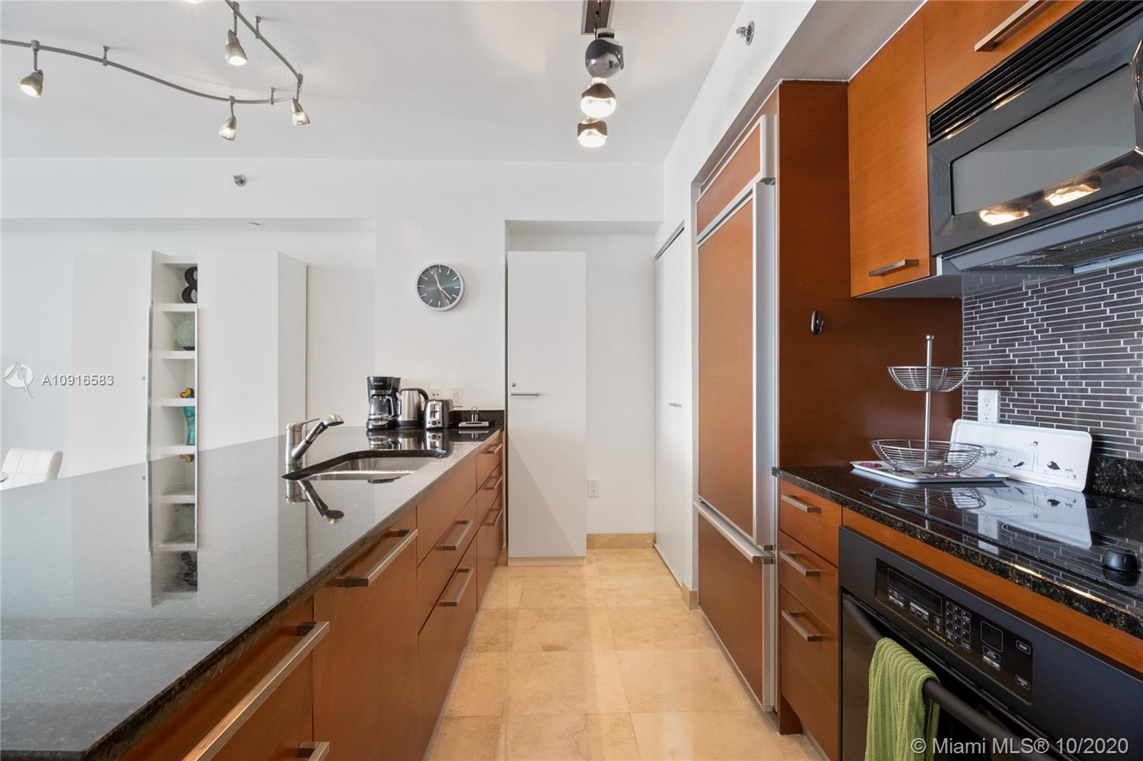 See details 1612 1 / 1 844 sq. ft. $ 2020-08-25 0 Photo