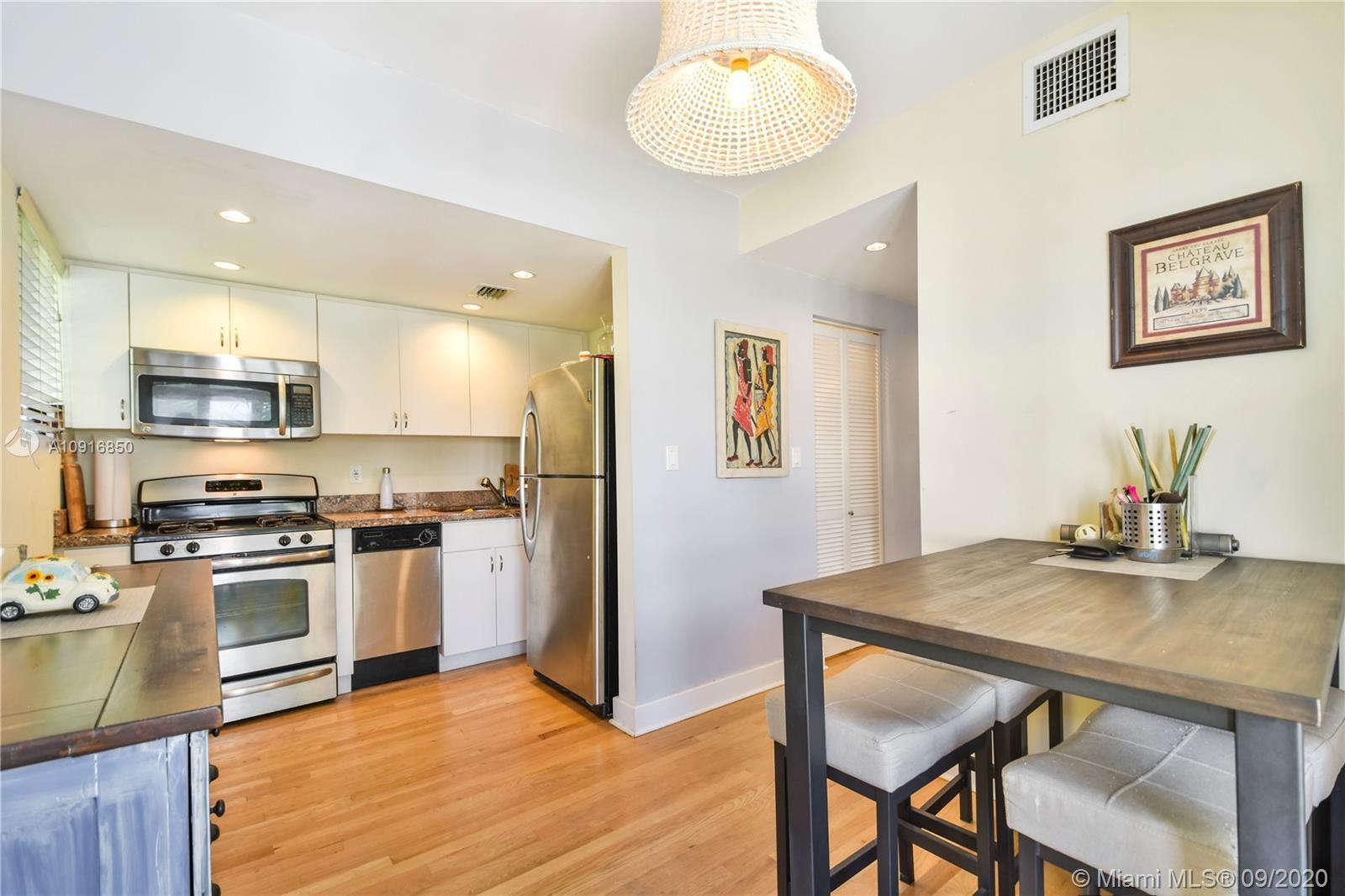See details / 8301 sq. ft. $ 2020-08-25 0 Photo