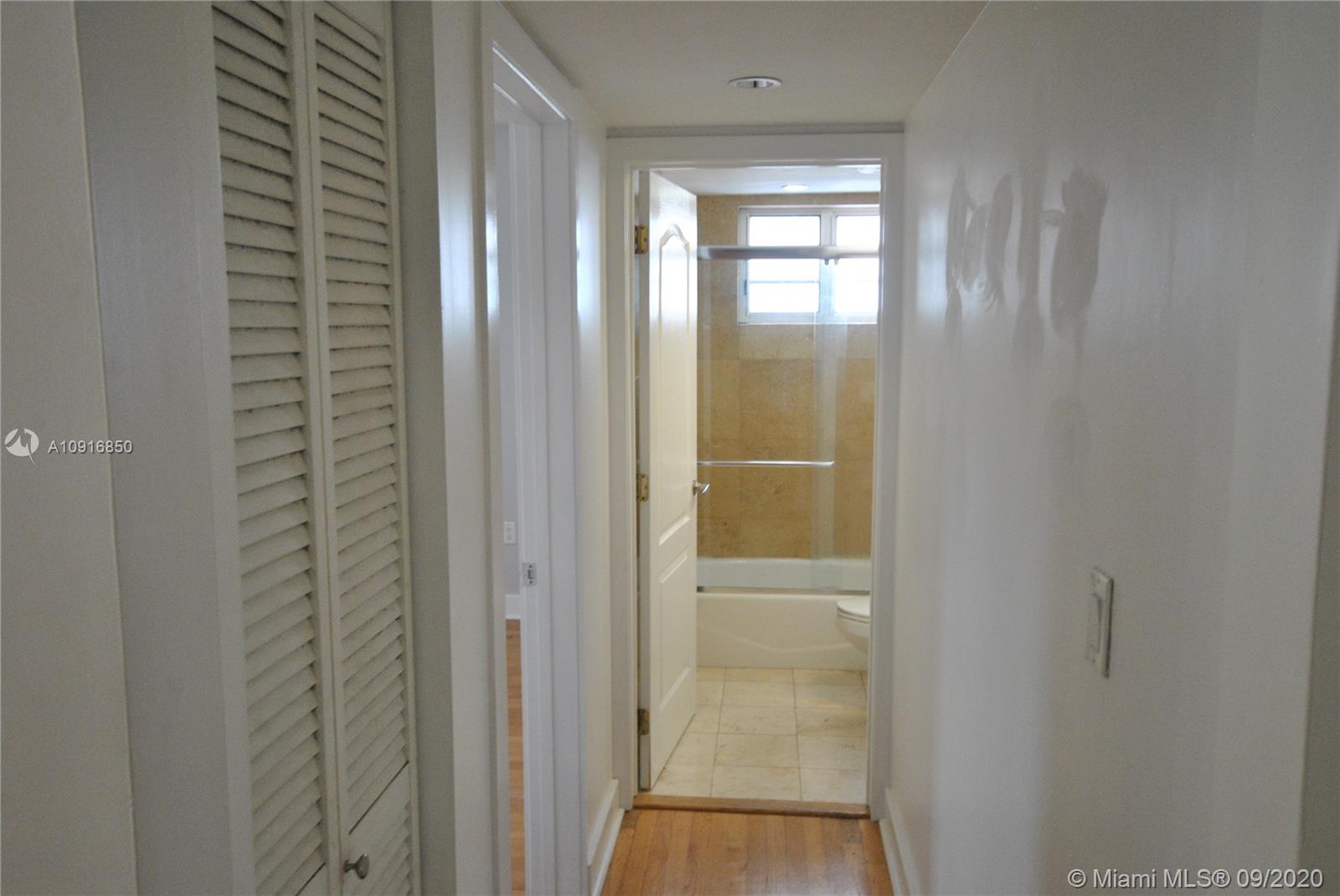 See details / 8301 sq. ft. $ 2020-08-25 0 Photo