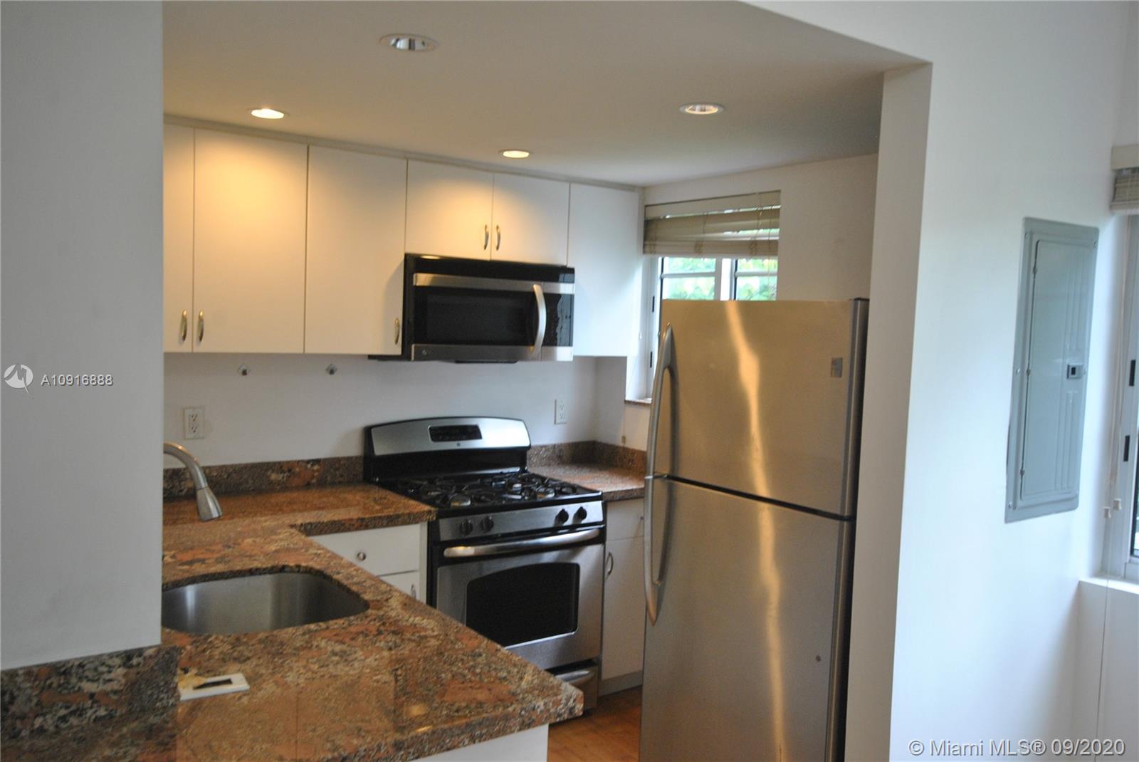 See details / sq. ft. $ 2020-08-25 0 Photo