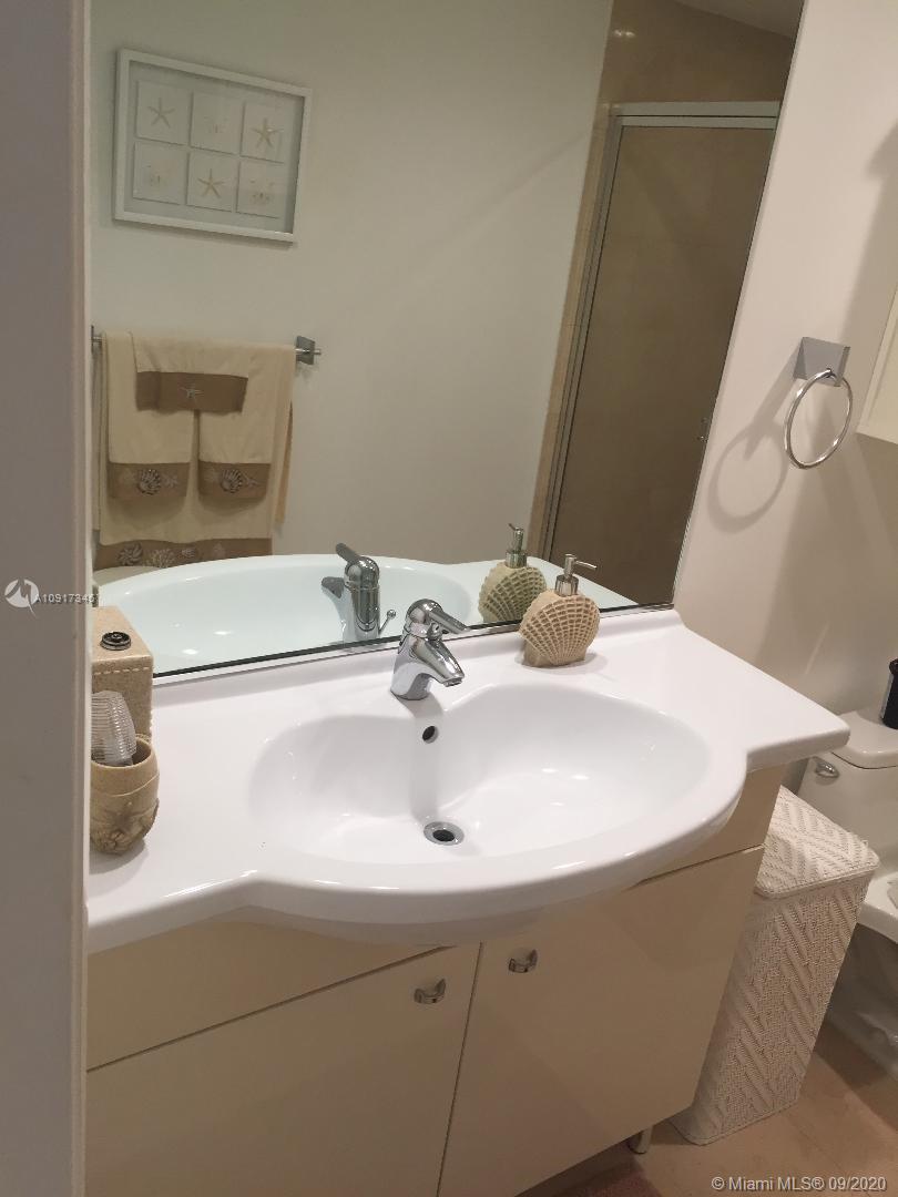 Ver detalles 2512 1 / 1 844 sq. ft. $ 2020-09-04 0 foto