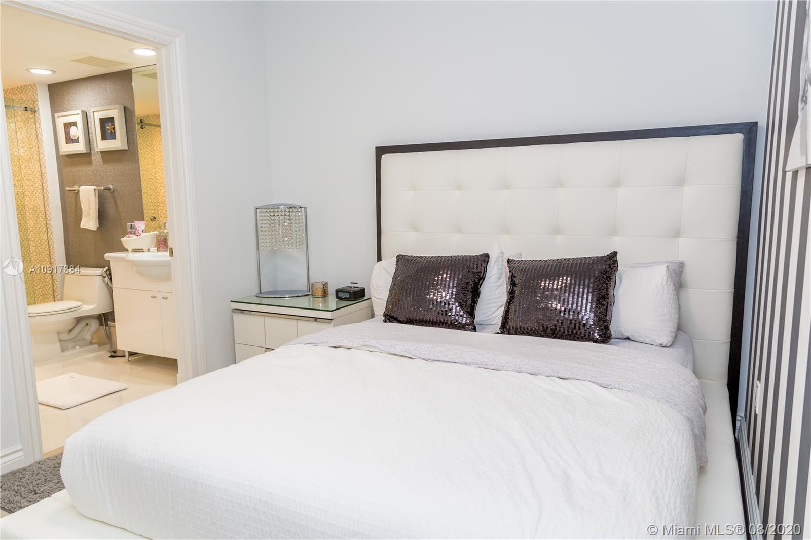 See details 2802 3 / 3 1841 sq. ft. $ 2020-08-27 0 Photo