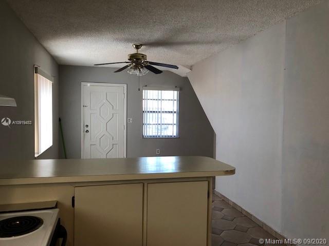 See details / 1736 sq. ft. $ 2020-10-09 0 Photo