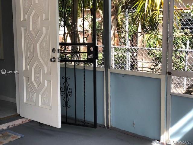 See details / 1736 sq. ft. $ 2020-10-09 0 Photo