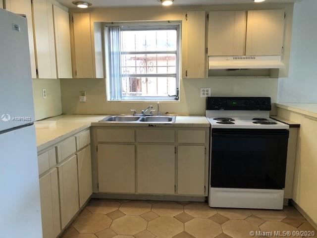 See details / 1736 sq. ft. $ 2020-10-09 0 Photo