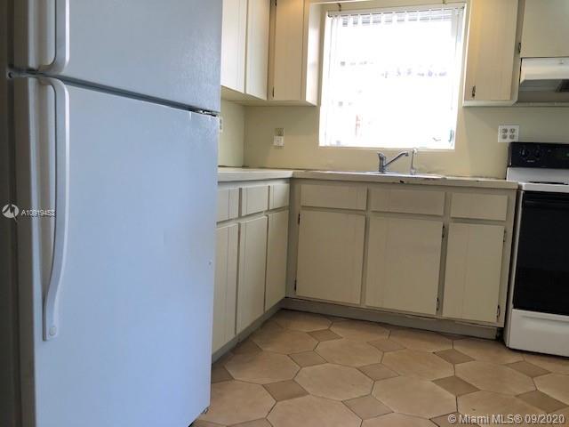 See details / 1736 sq. ft. $ 2020-10-09 0 Photo