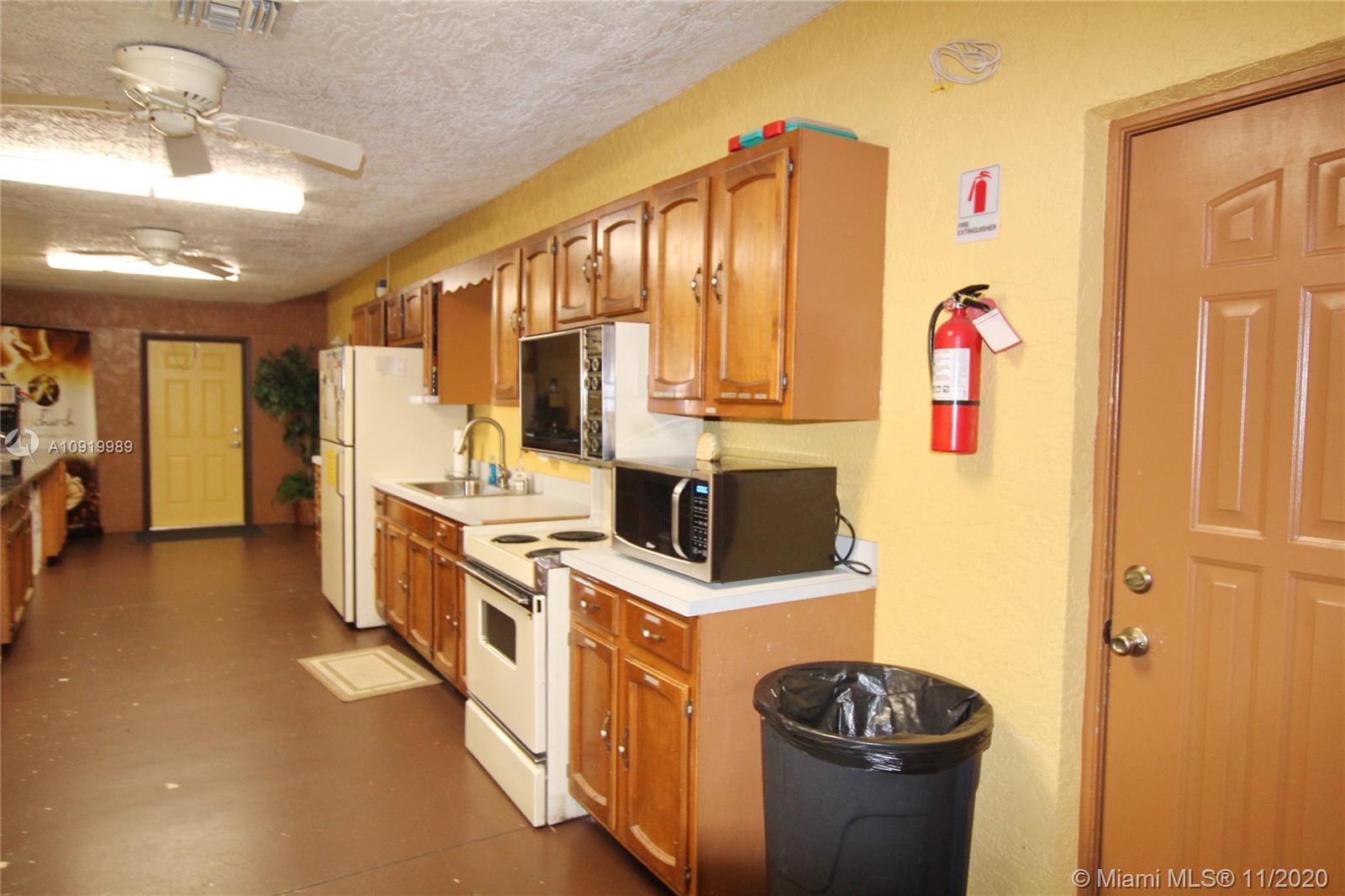See details / sq. ft. $ 2020-09-01 0 Photo