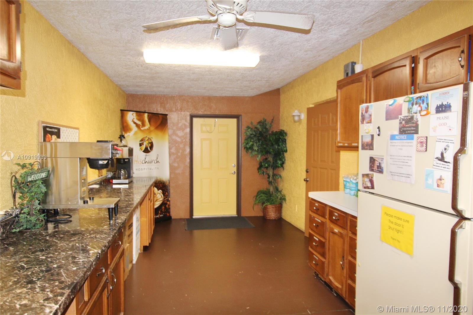 See details / sq. ft. $ 2020-09-01 0 Photo