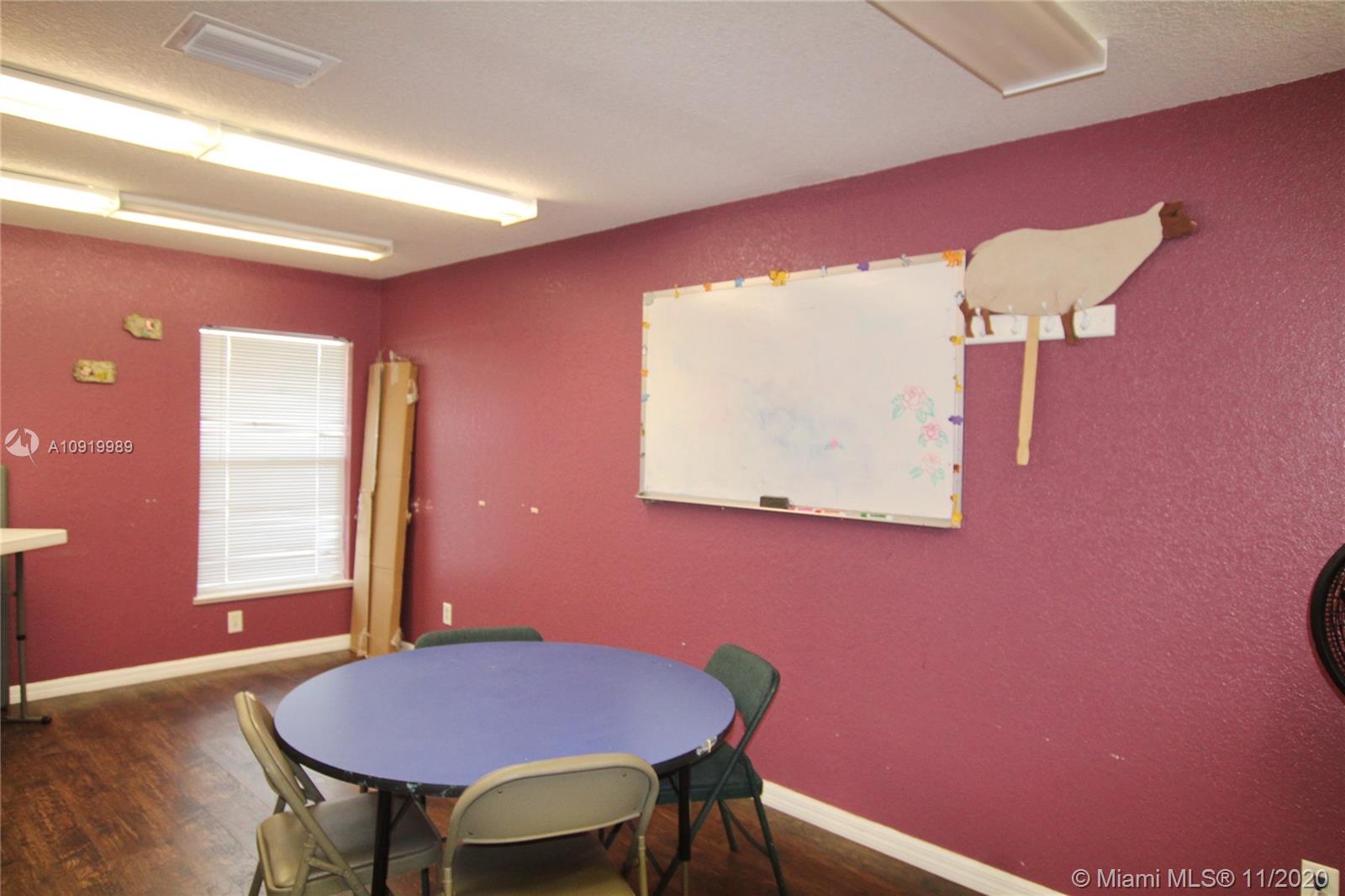 See details / sq. ft. $ 2020-09-01 0 Photo