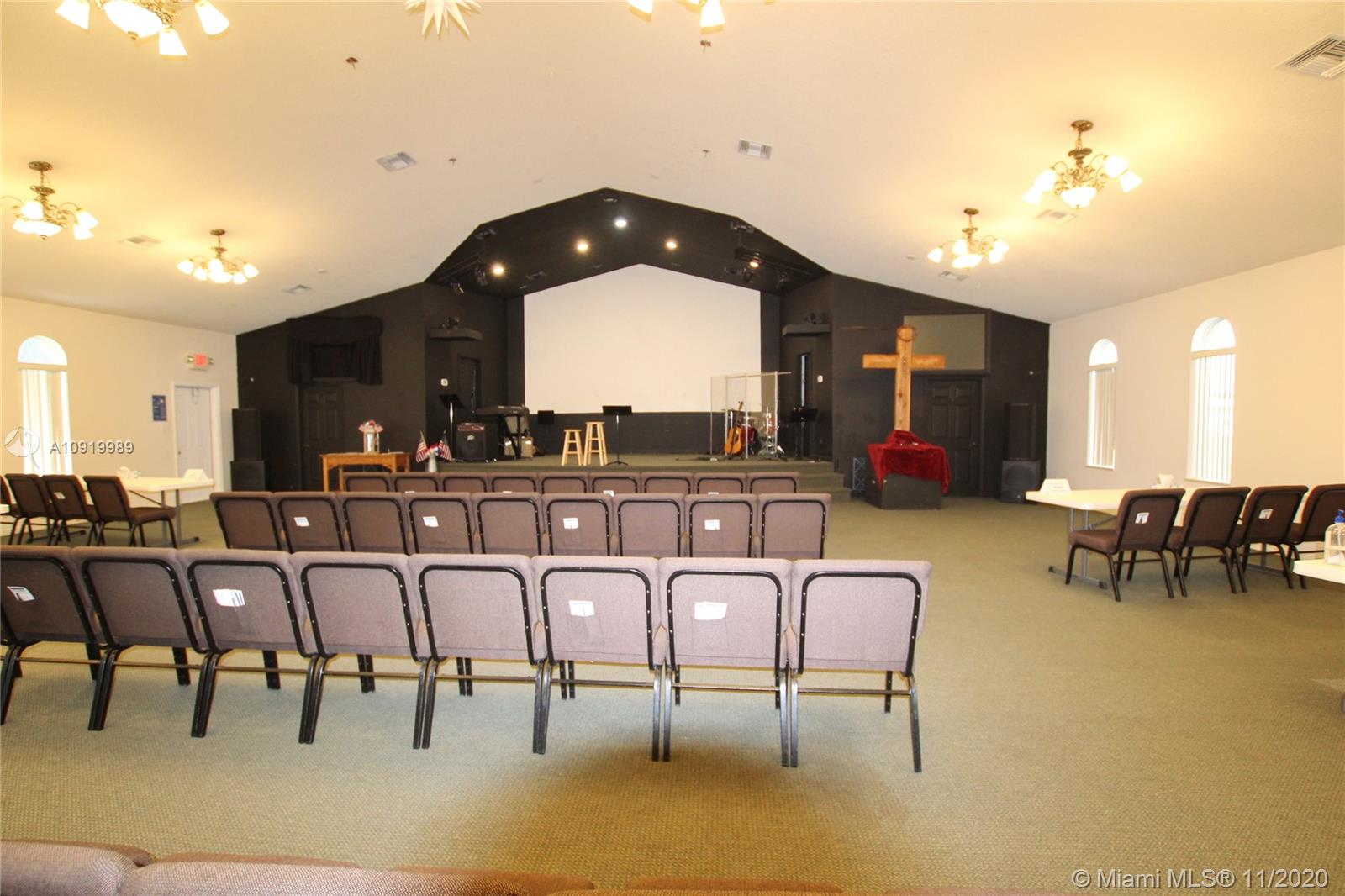 See details / sq. ft. $ 2020-09-01 0 Photo