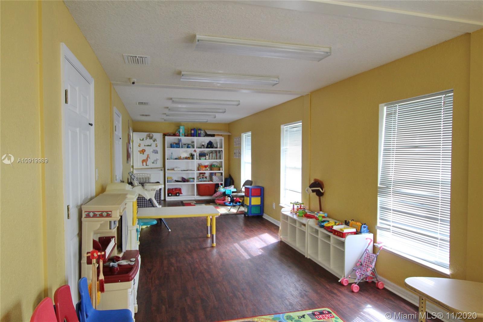 See details / sq. ft. $ 2020-09-01 0 Photo