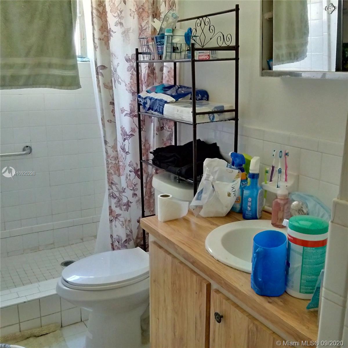 See details / 2029 sq. ft. $ 2020-10-10 0 Photo