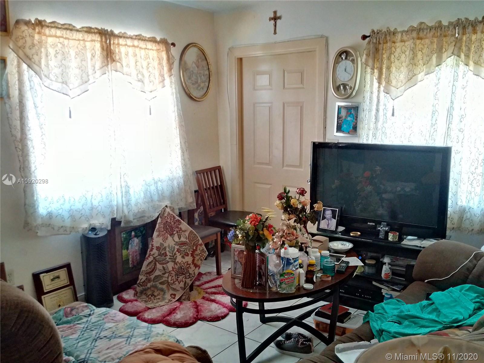 See details / 2029 sq. ft. $ 2020-10-10 0 Photo