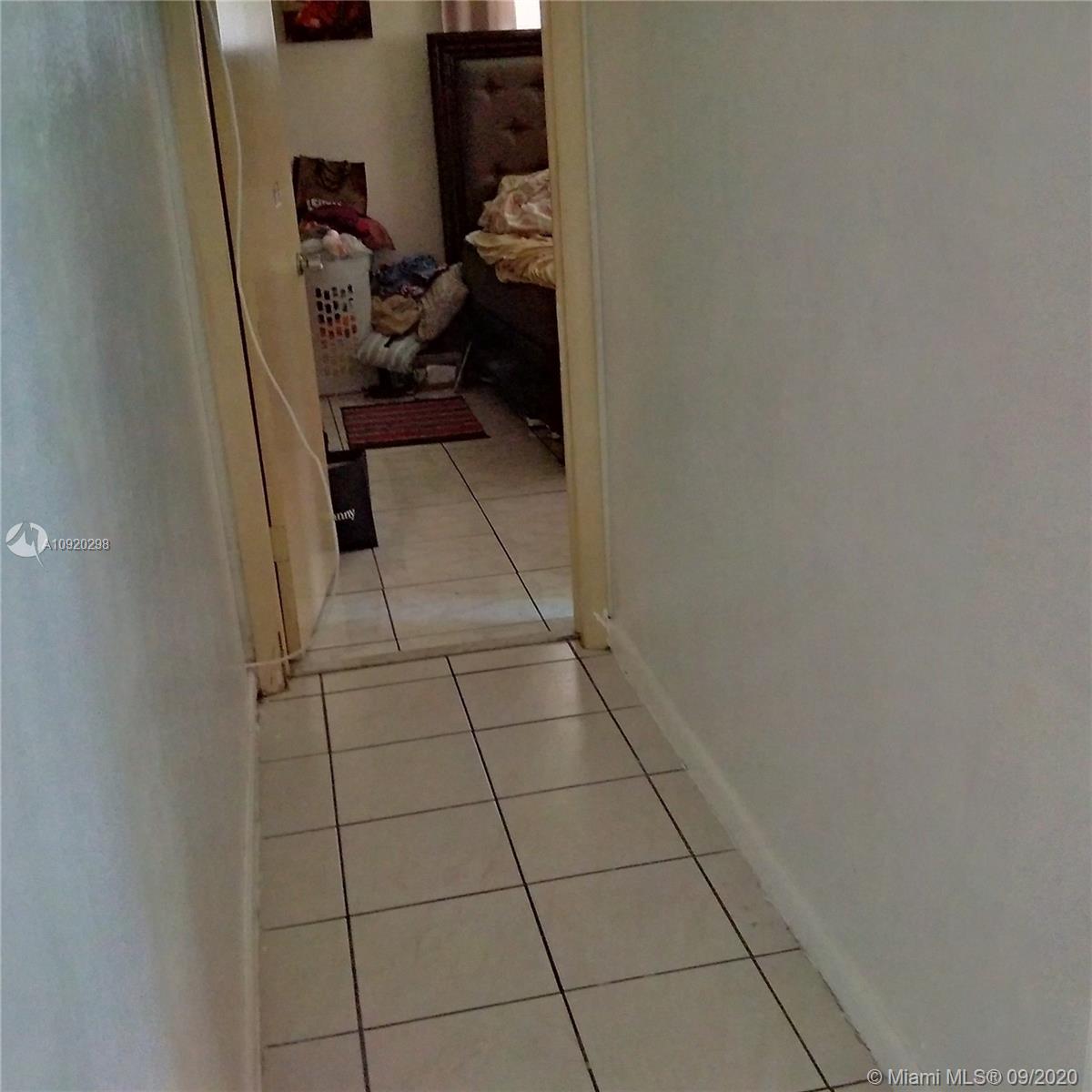 See details / 2029 sq. ft. $ 2020-10-10 0 Photo