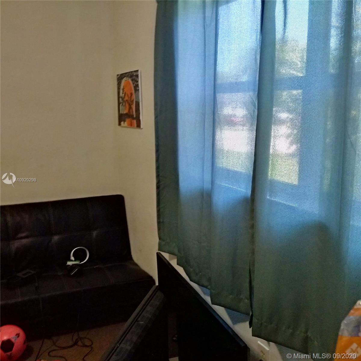 See details / 2029 sq. ft. $ 2020-10-10 0 Photo