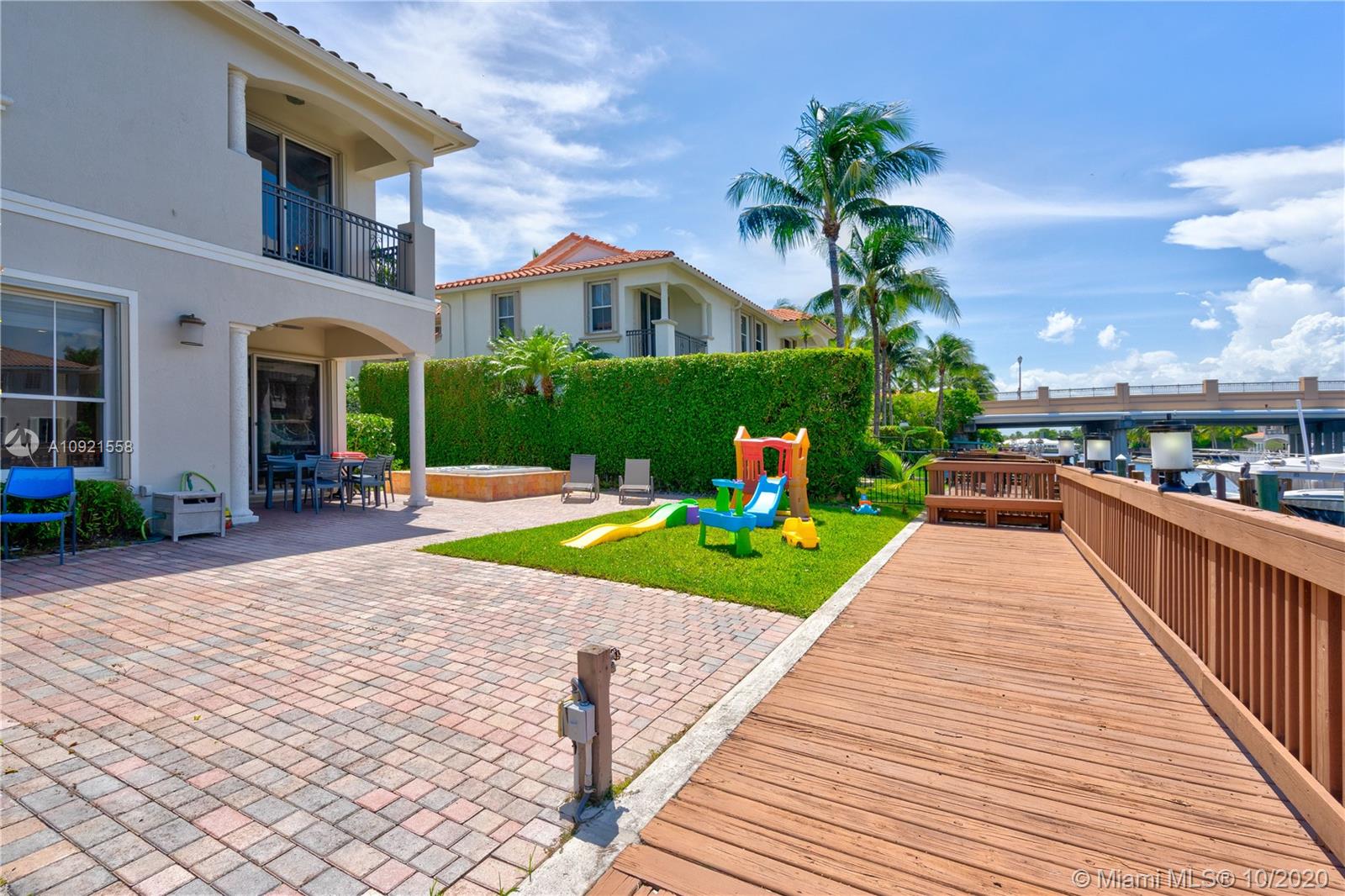 Photo of 989 Harbor Vw N #989, Hollywood, Florida, 33019 - open floor plan