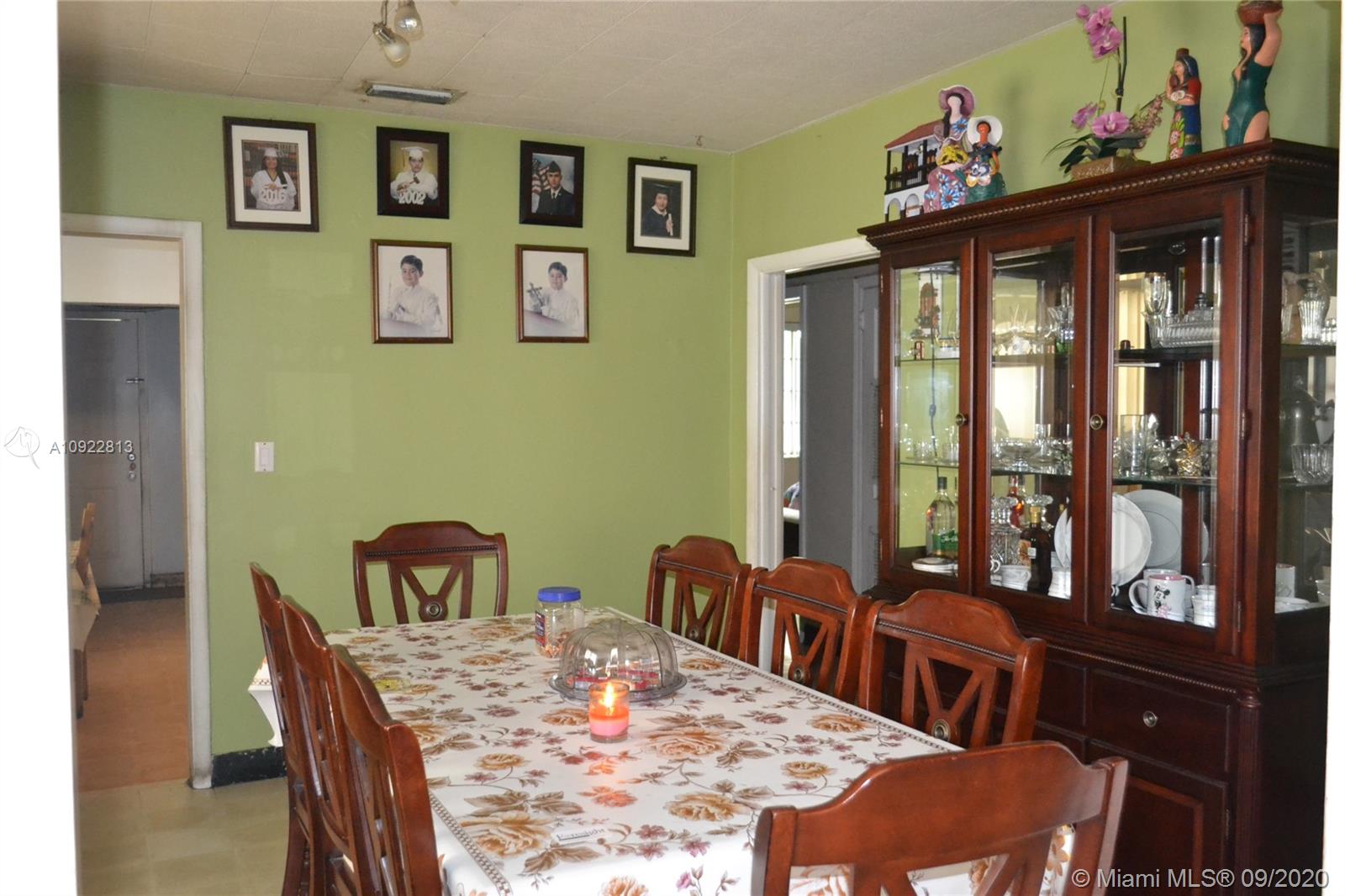 See details / 1980 sq. ft. $ 2020-09-05 0 Photo