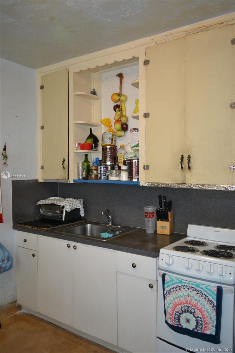 See details / 1980 sq. ft. $ 2020-09-05 0 Photo
