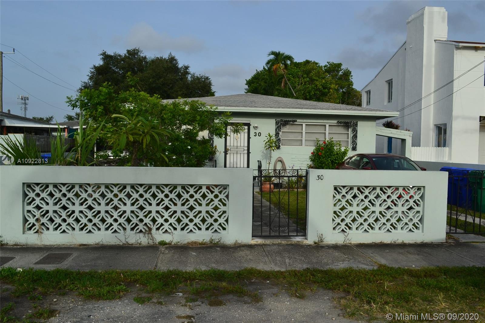 See details / 1980 sq. ft. $ 2020-09-05 0 Photo