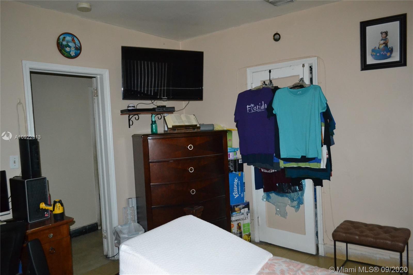 See details / 1980 sq. ft. $ 2020-09-05 0 Photo