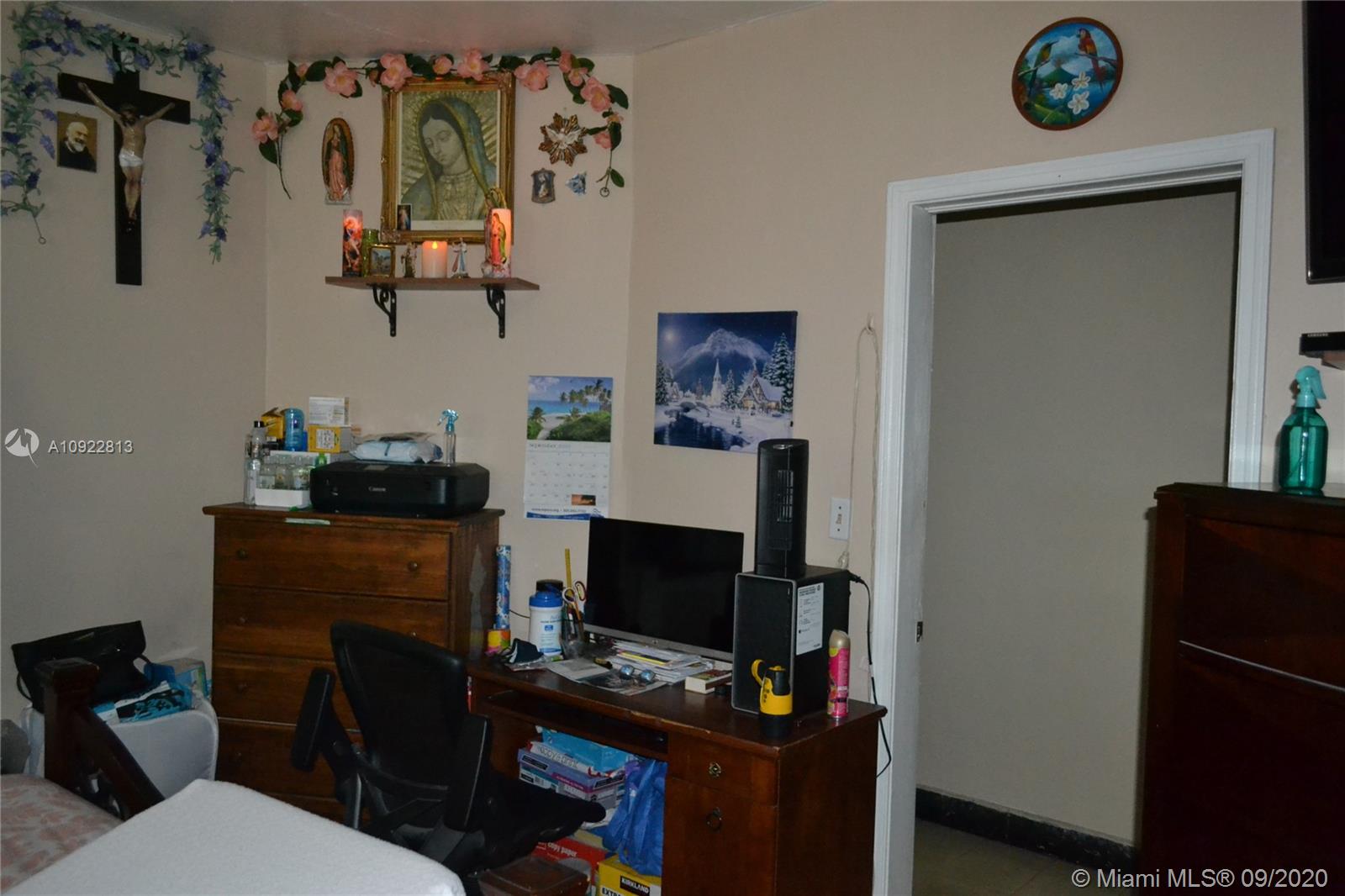 See details / 1980 sq. ft. $ 2020-09-05 0 Photo