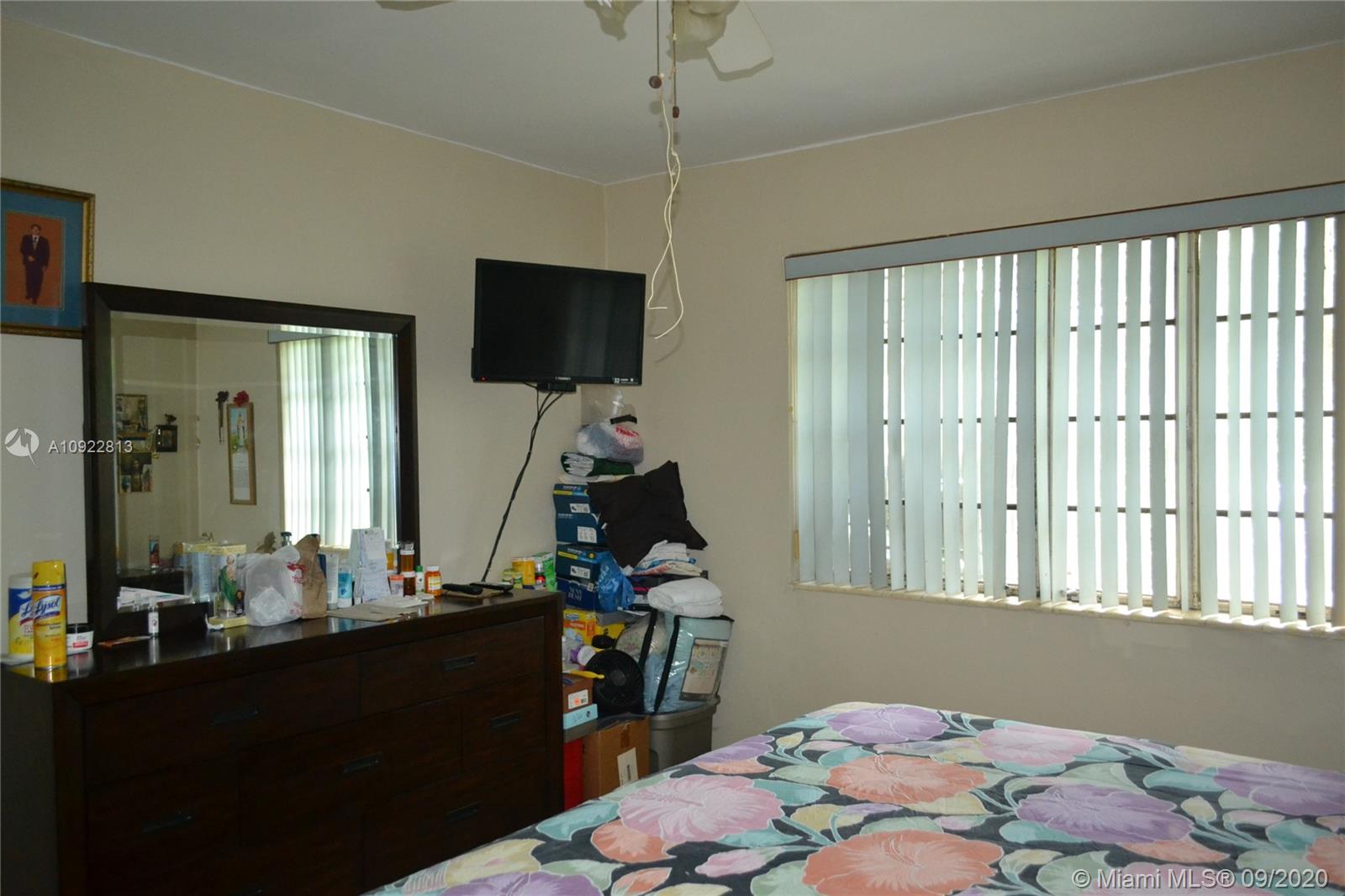 See details / 1980 sq. ft. $ 2020-09-05 0 Photo