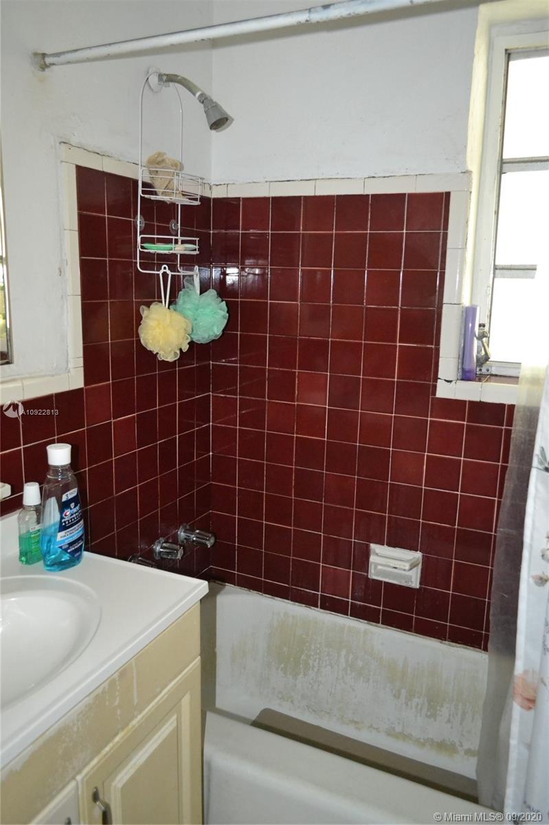 See details / 1980 sq. ft. $ 2020-09-05 0 Photo