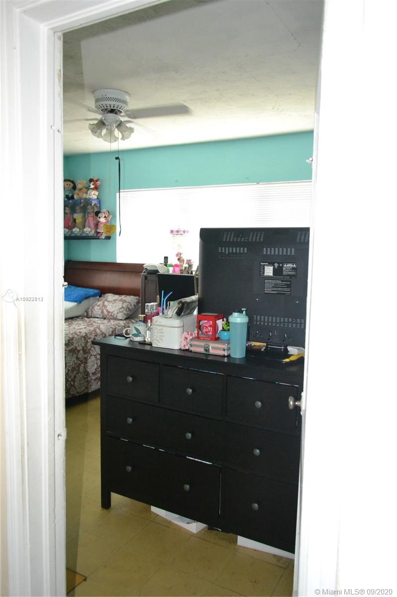 See details / 1980 sq. ft. $ 2020-09-05 0 Photo