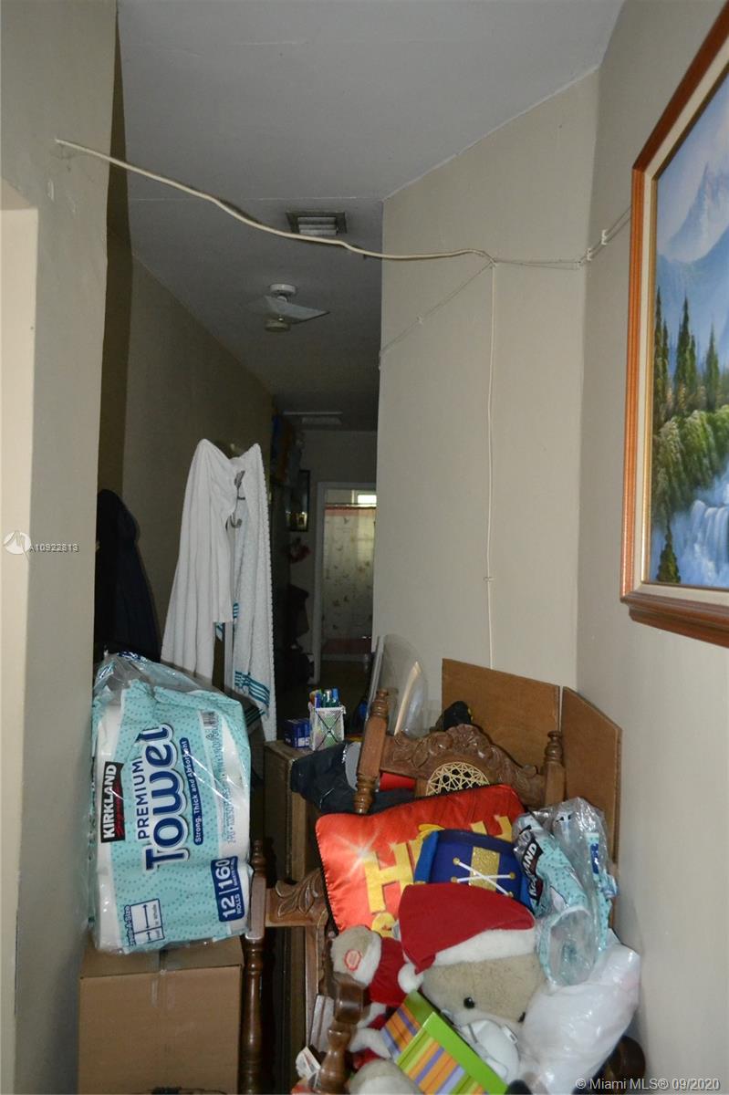 See details / 1980 sq. ft. $ 2020-09-05 0 Photo