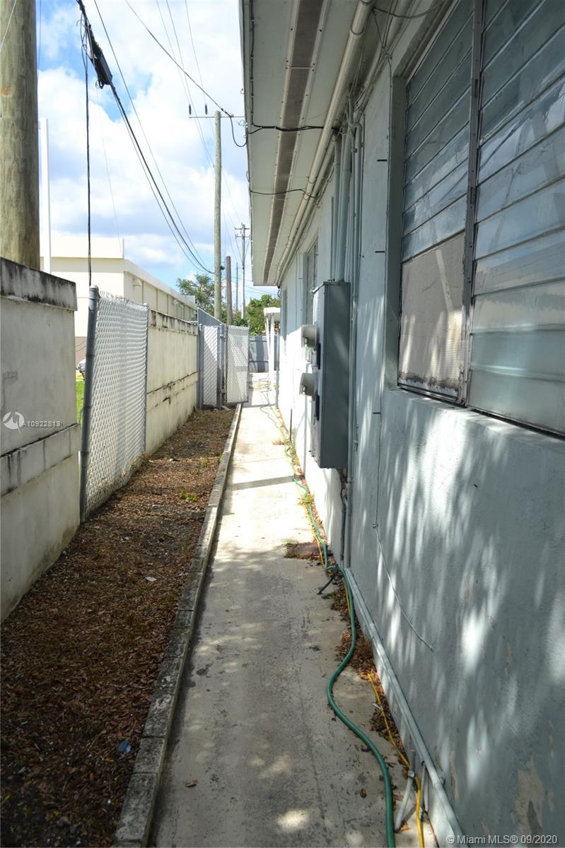 See details / 1980 sq. ft. $ 2020-09-05 0 Photo