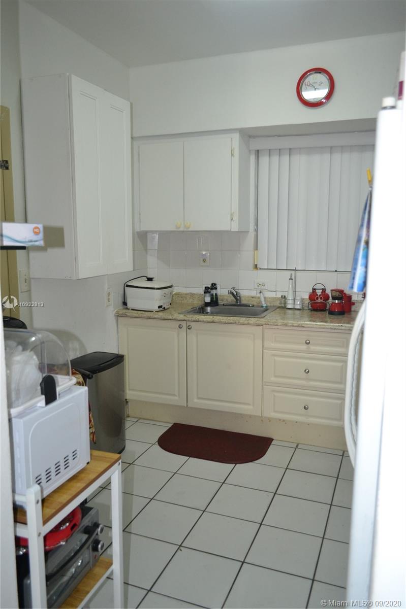 See details / 1980 sq. ft. $ 2020-09-05 0 Photo