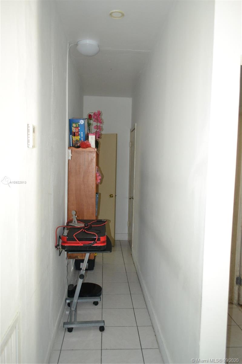 See details / 1980 sq. ft. $ 2020-09-05 0 Photo