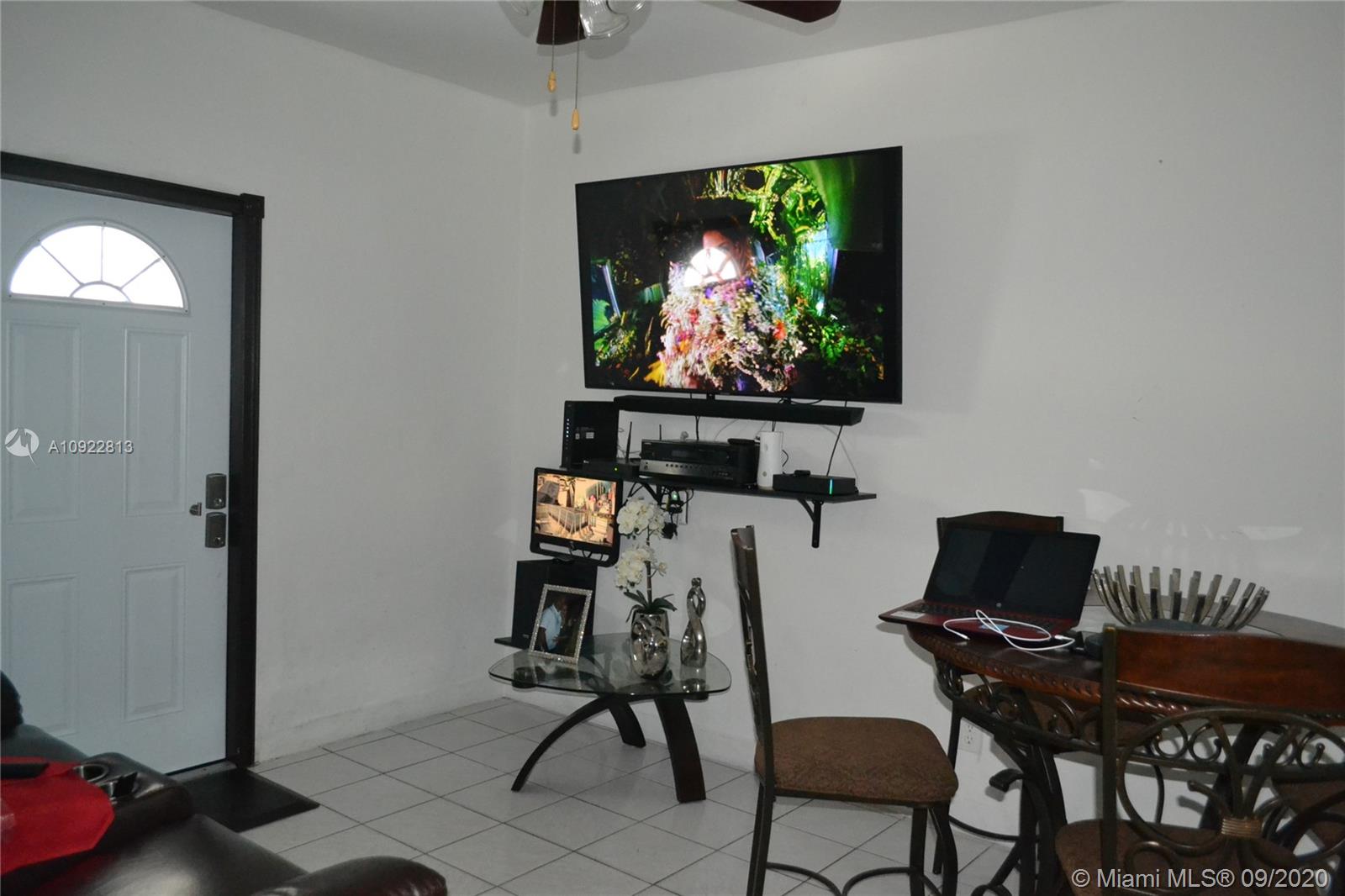 See details / 1980 sq. ft. $ 2020-09-05 0 Photo
