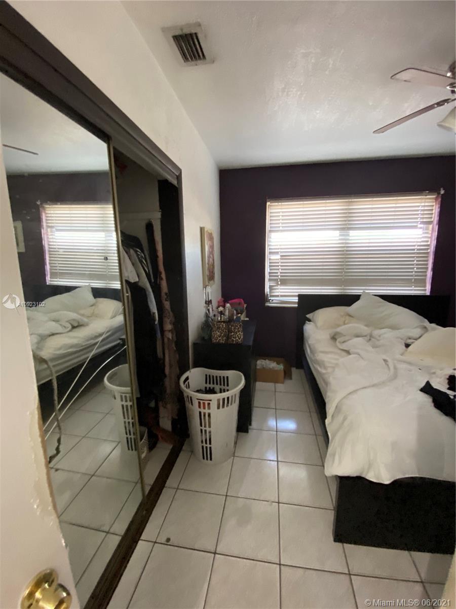 See details / 1384 sq. ft. $ 2020-09-07 0 Photo