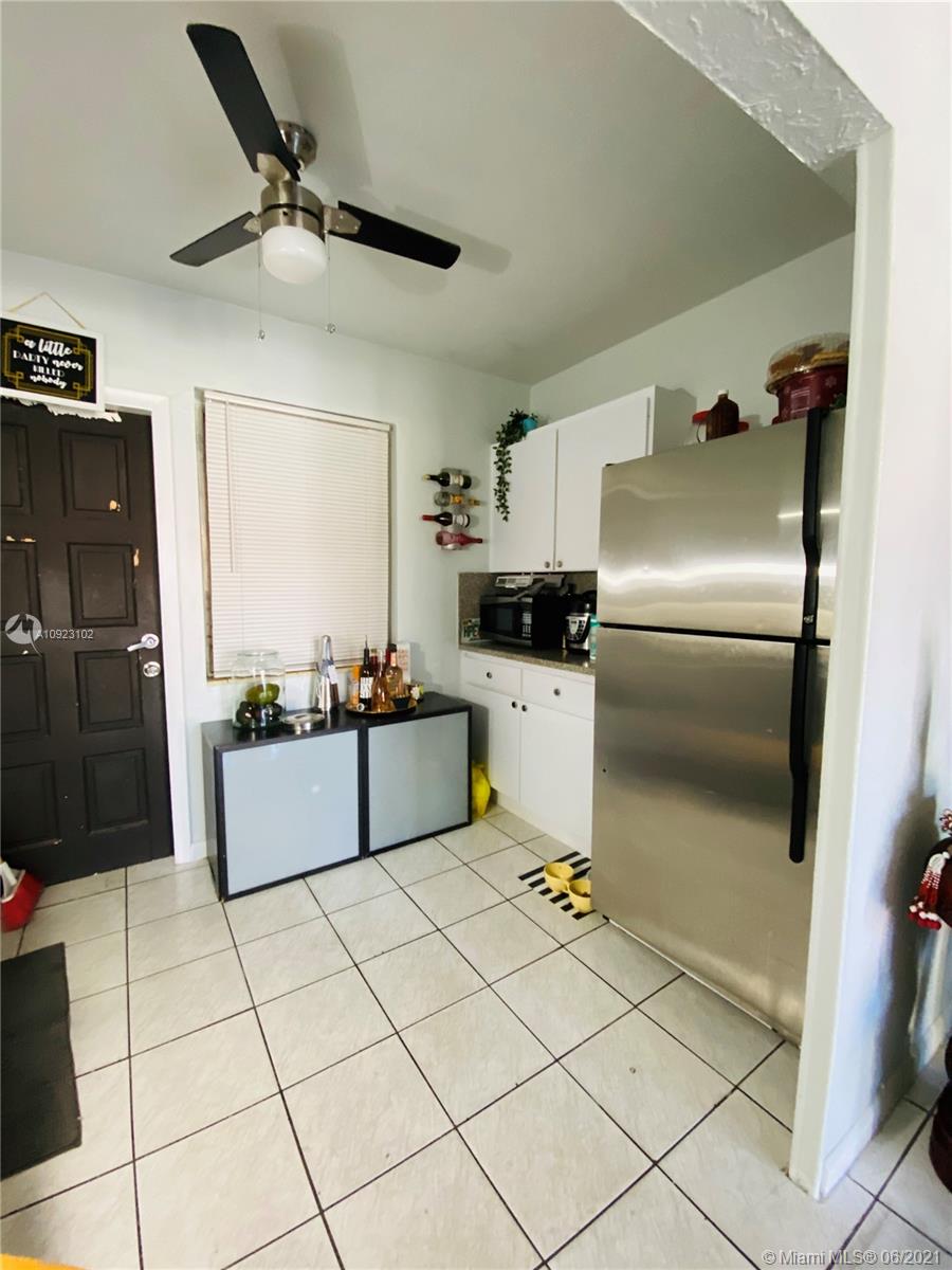 See details / 1384 sq. ft. $ 2020-09-07 0 Photo