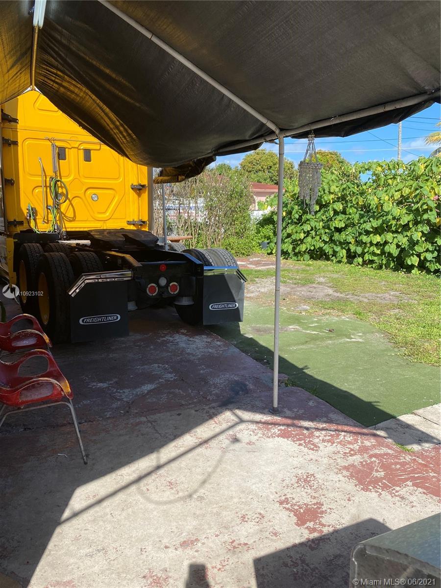 See details / 1384 sq. ft. $ 2020-09-07 0 Photo