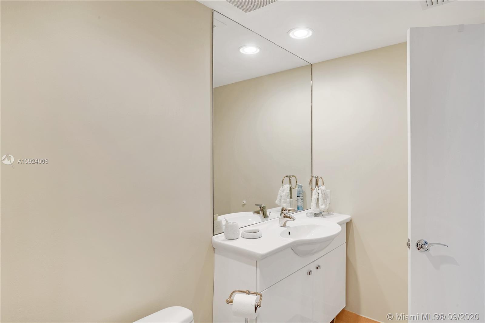 See details 1410 2 / 2 1782 sq. ft. $ 2020-09-08 0 Photo
