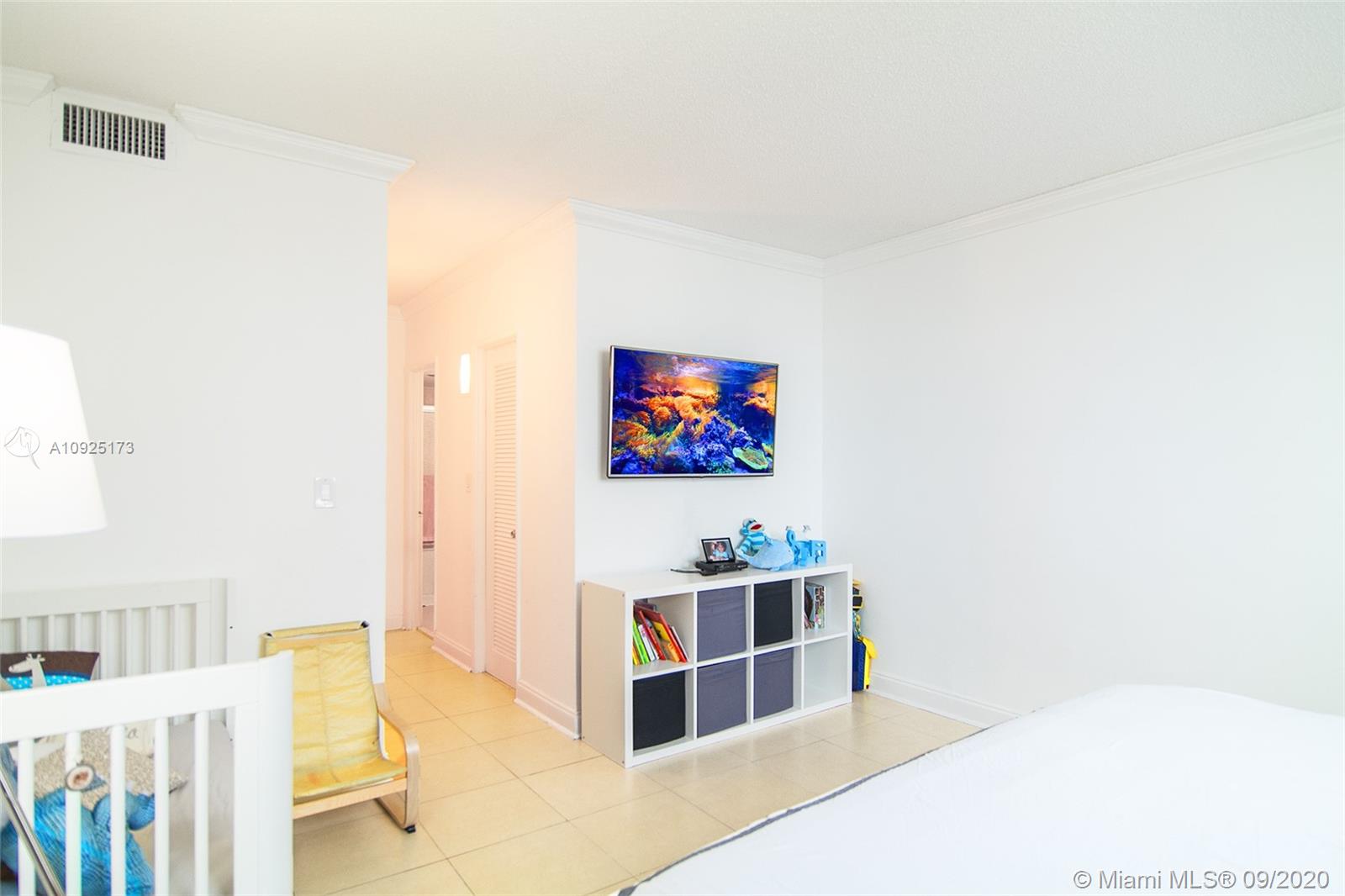Photo of 19390 Collins Ave #406, Sunny Isles Beach, Florida, 33160 -