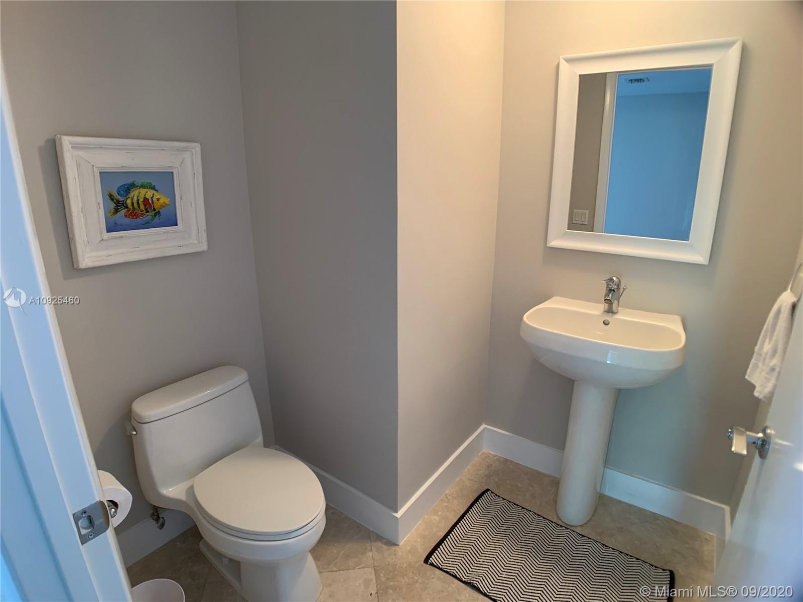See details 801 3 / 4 2078 sq. ft. $ 2020-10-13 0 Photo