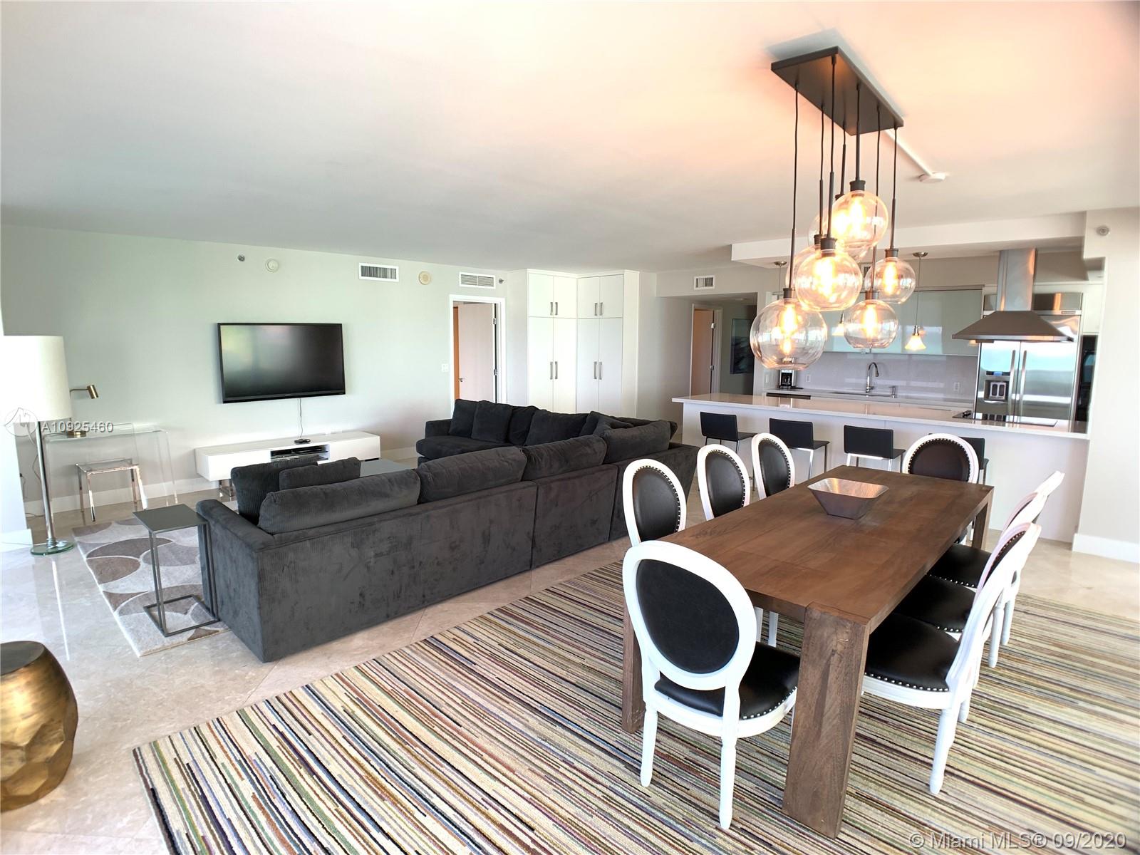 See details 801 3 / 4 2078 sq. ft. $ 2020-10-13 0 Photo
