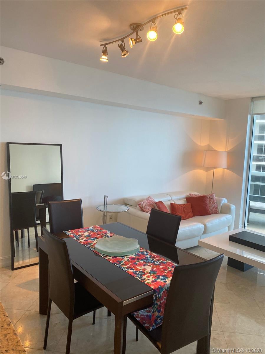 Ver detalles 3809 1 / 1 844 sq. ft. $ 2020-09-11 0 foto