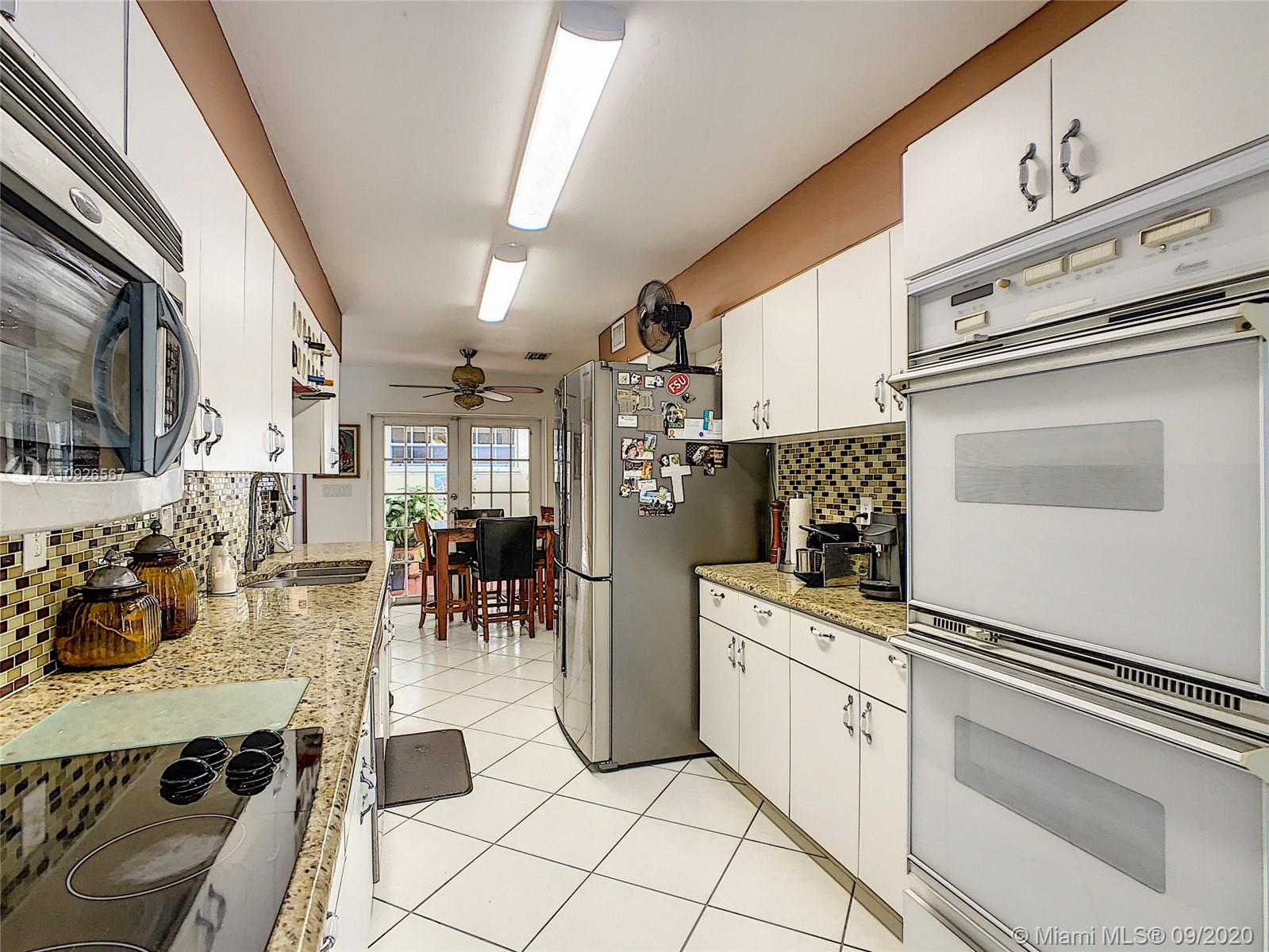 See details / 4119 sq. ft. $ 2020-09-13 0 Photo