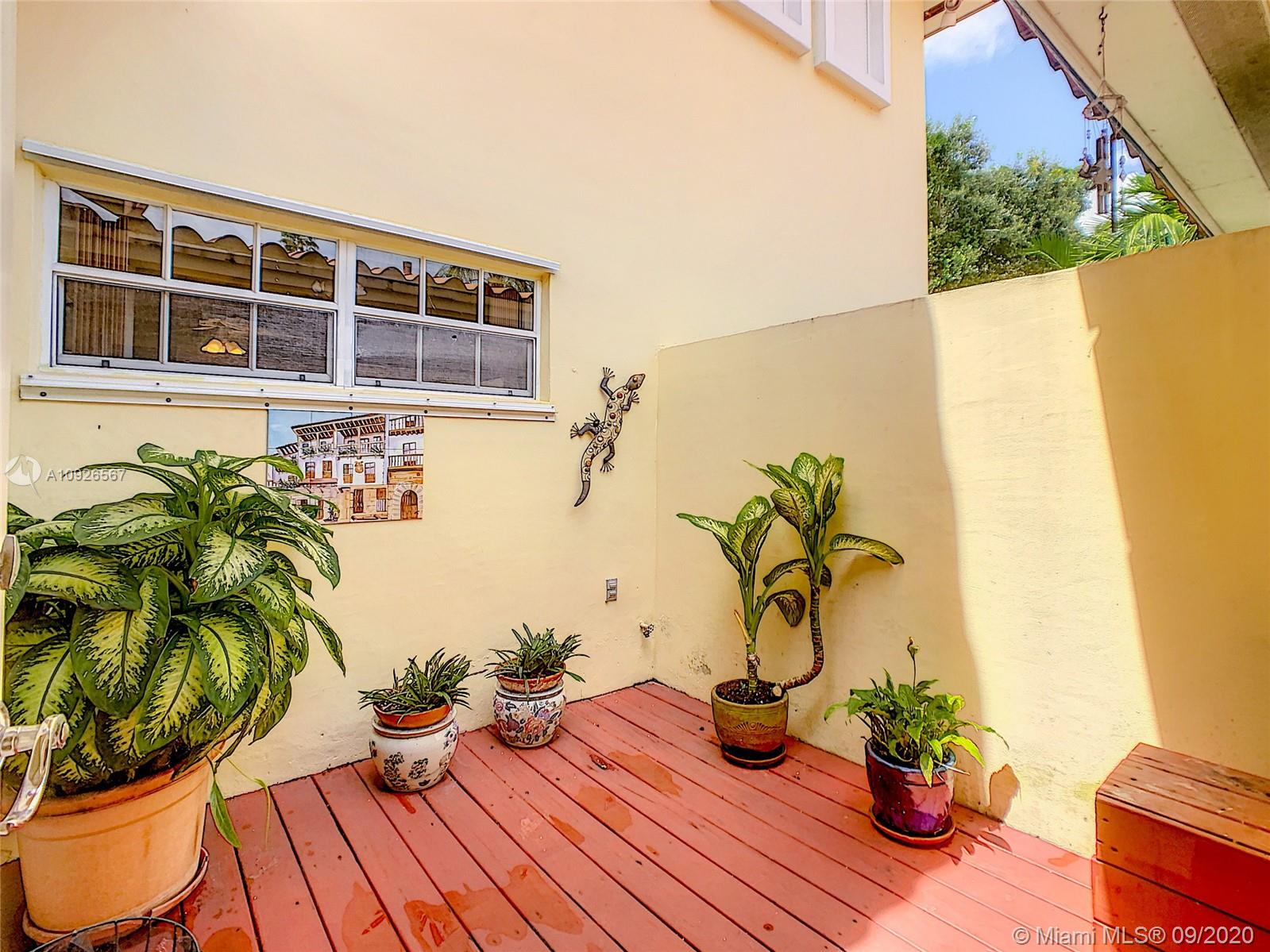 See details / 4119 sq. ft. $ 2020-09-13 0 Photo