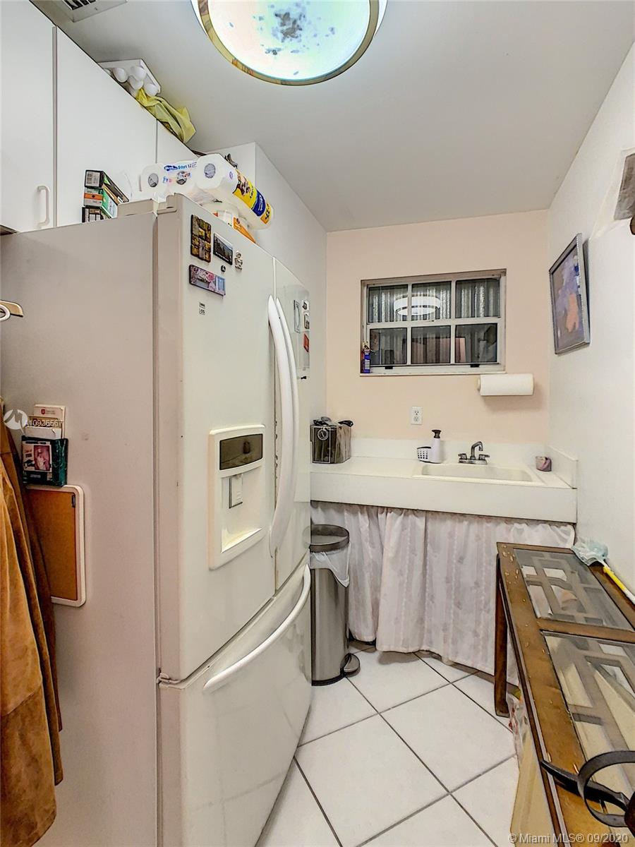 See details / 4119 sq. ft. $ 2020-09-13 0 Photo