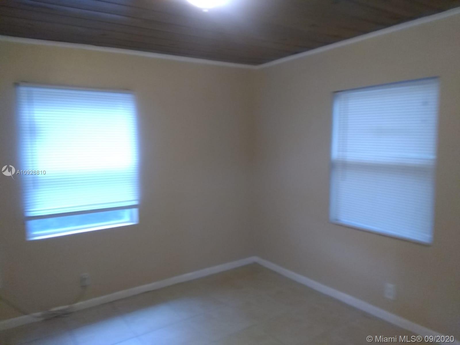 See details / 1350 sq. ft. $ 2020-11-30 0 Photo