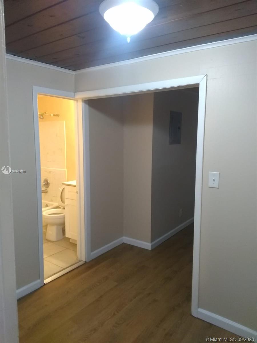 See details / 1350 sq. ft. $ 2020-11-30 0 Photo