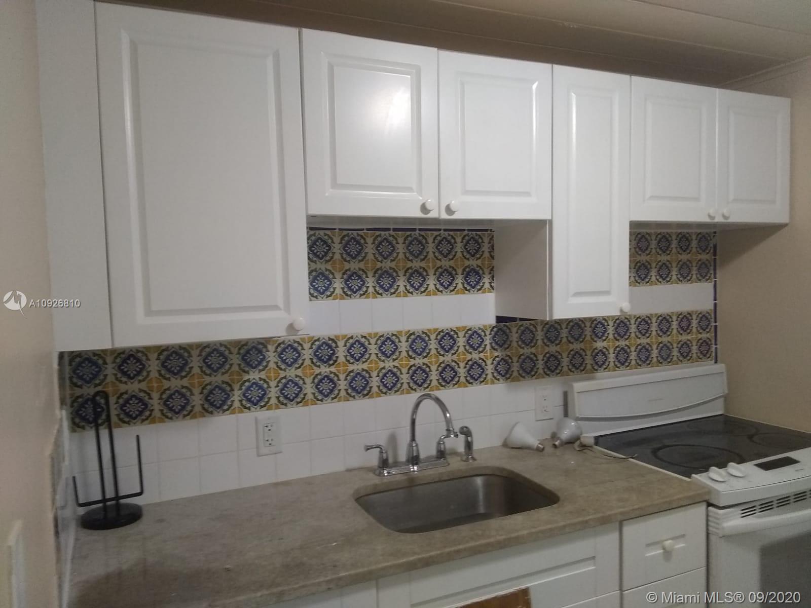 See details / 1350 sq. ft. $ 2020-11-30 0 Photo