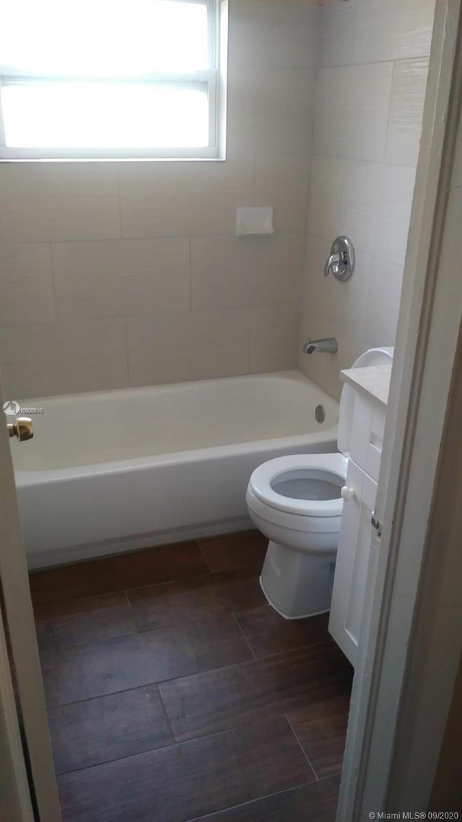 See details / 1350 sq. ft. $ 2020-11-30 0 Photo